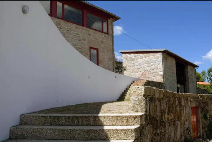 Geres - Aldeia Turistica De Louredo Villa Виейра до Миньо Екстериор снимка