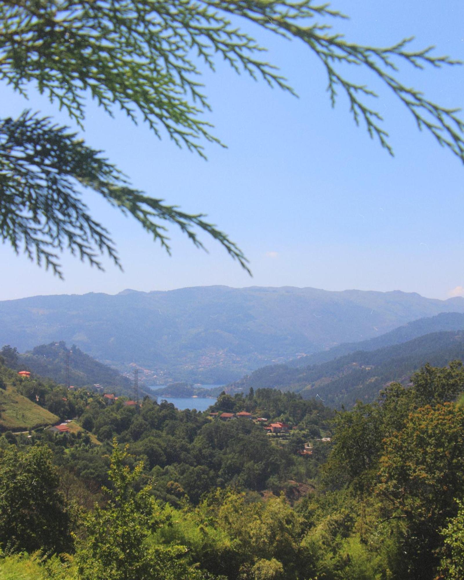 Geres - Aldeia Turistica De Louredo Villa Виейра до Миньо Екстериор снимка
